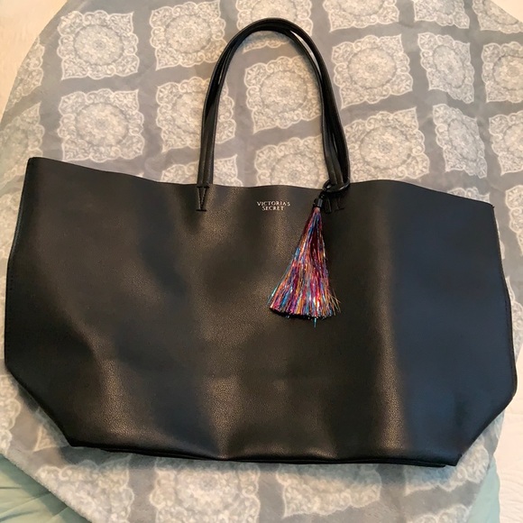 Victoria’s Secret Tote - Picture 1 of 4